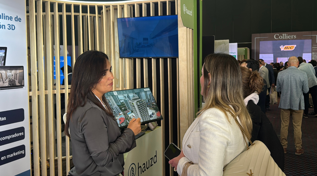 Feria Inmobiliaria con stand de hauzd